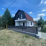 Corner House Zsory Мезёкёвешд