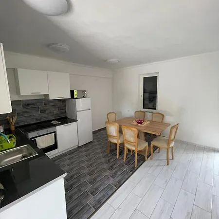 Corner House Zsóry * Mezőkövesd