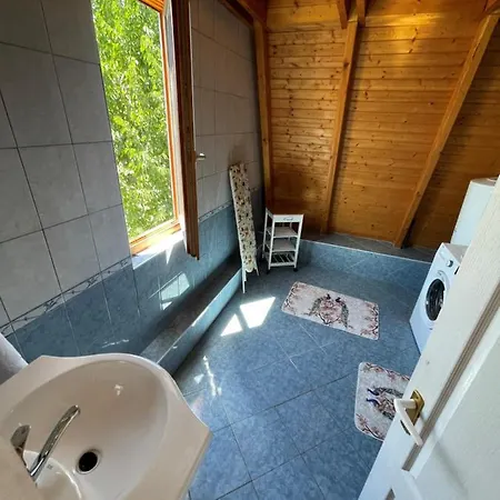 Corner House Zsory Feriehus