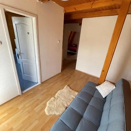 Corner House Zsóry *